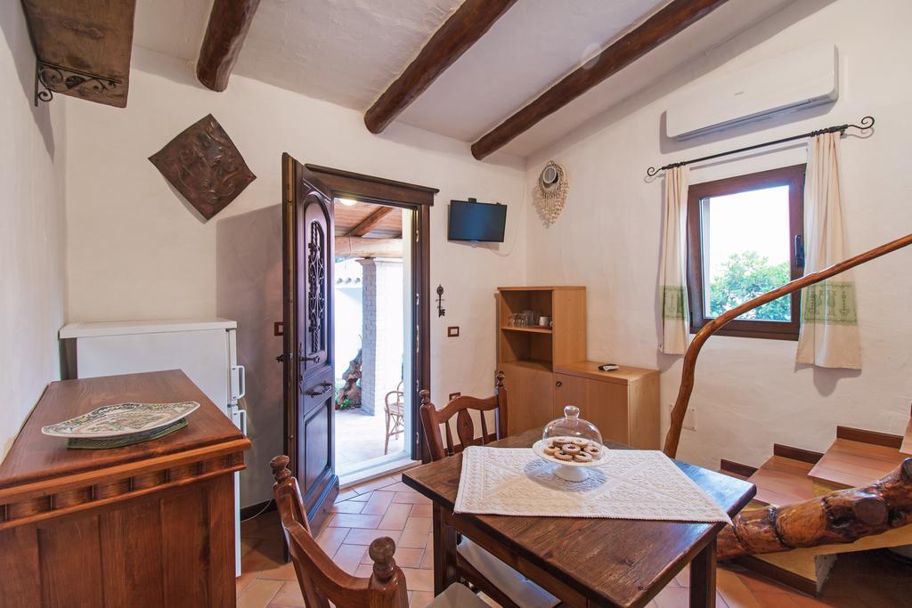 Casa Vacanze San Pantaleo Villa Luaran gambar